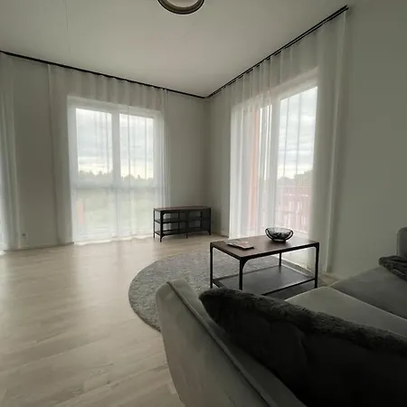 Apartment Spacious Well-lighted - Self Check-in, Parking *